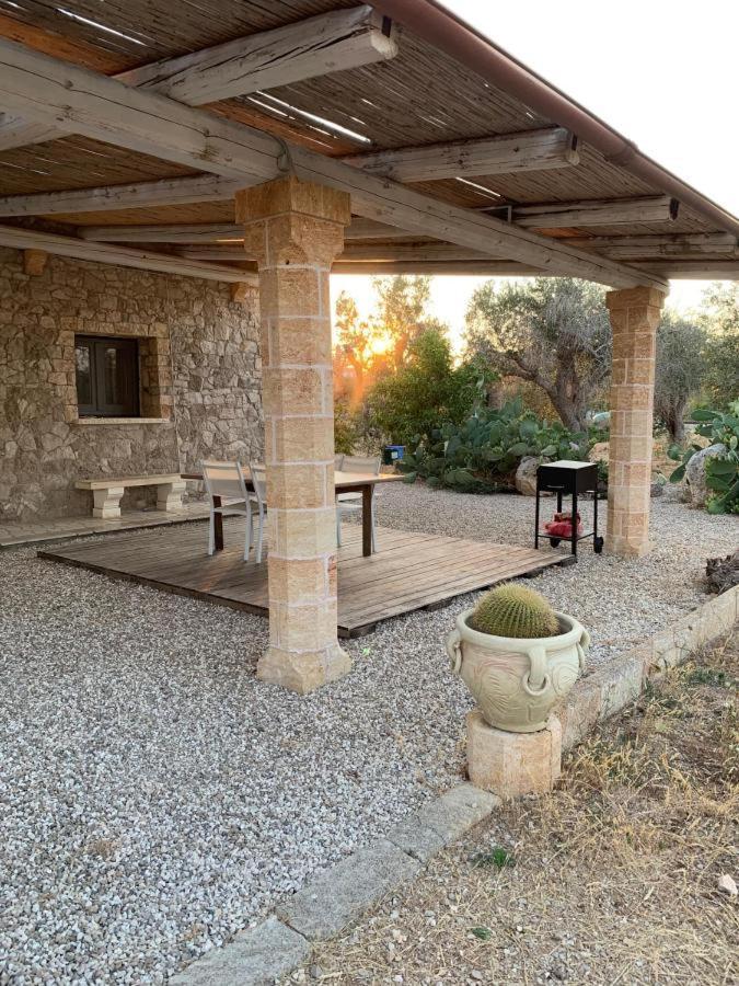 Villa Miliceddu Триказе Екстериор снимка
